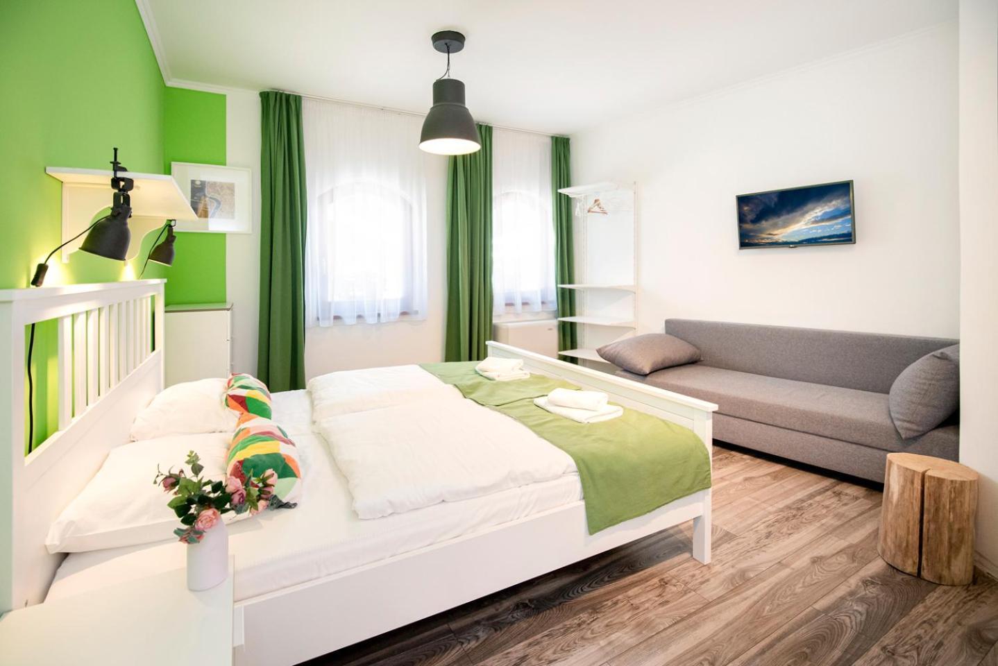 Hotel Kostel Panzio à Kesztolc Extérieur photo