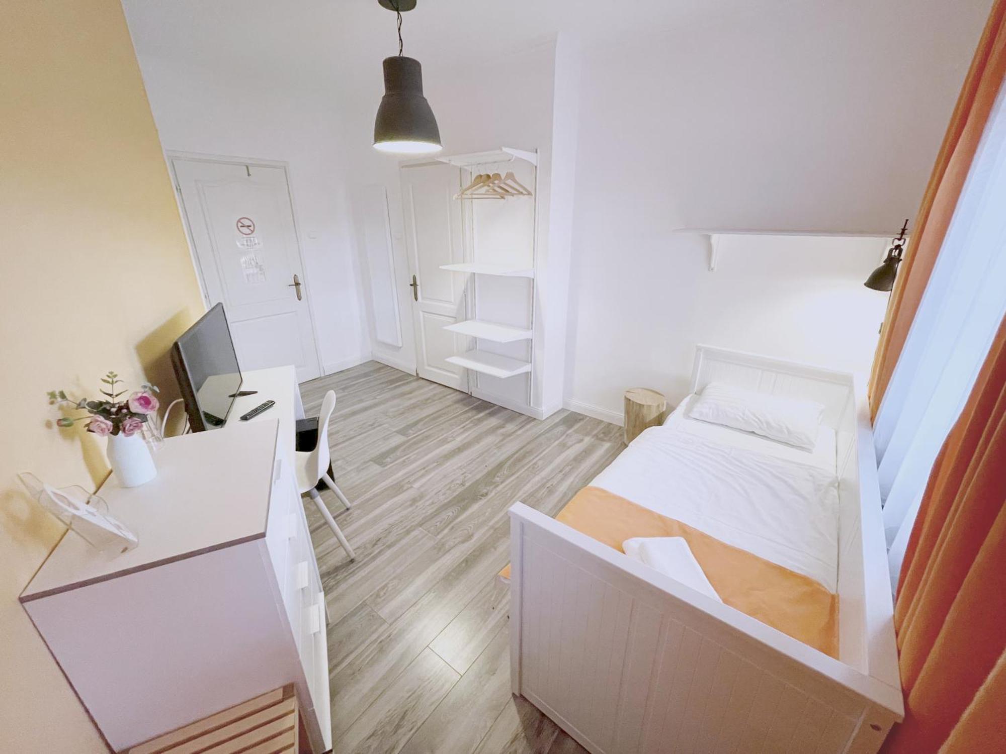 Hotel Kostel Panzio à Kesztolc Extérieur photo