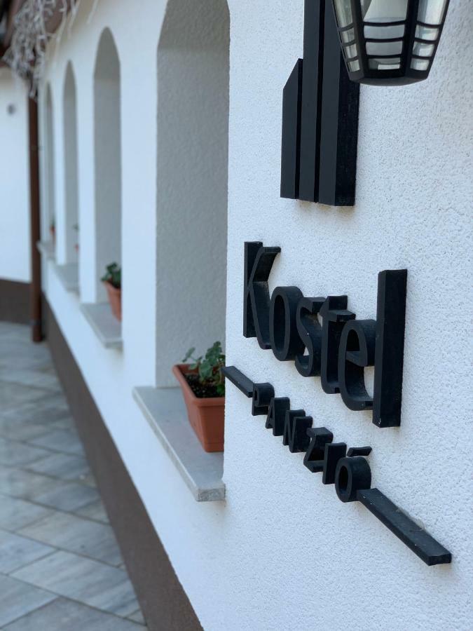 Hotel Kostel Panzio à Kesztolc Extérieur photo