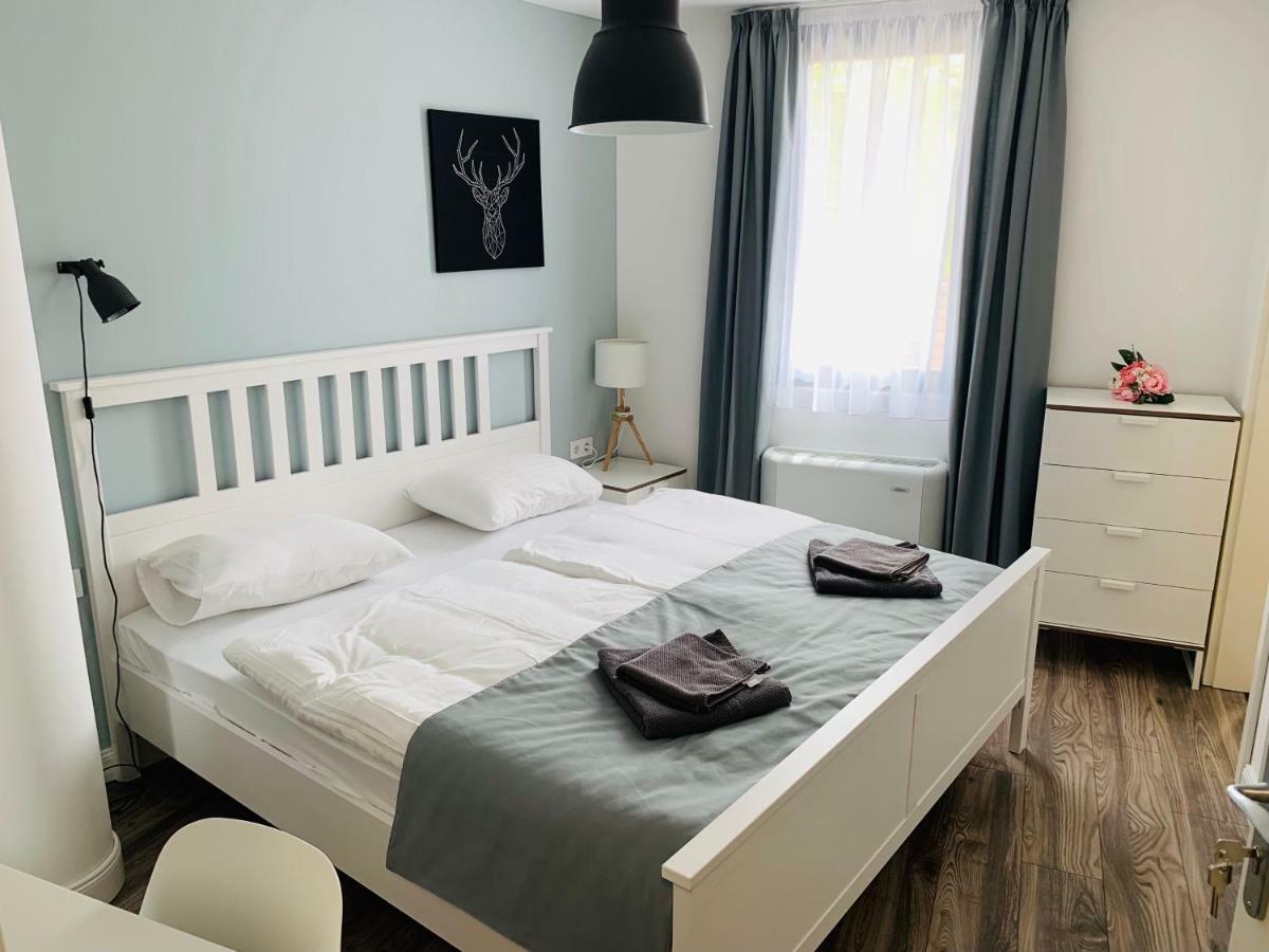 Hotel Kostel Panzio à Kesztolc Extérieur photo